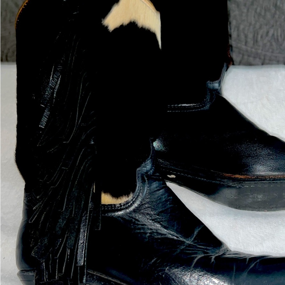 Black cowboy boots